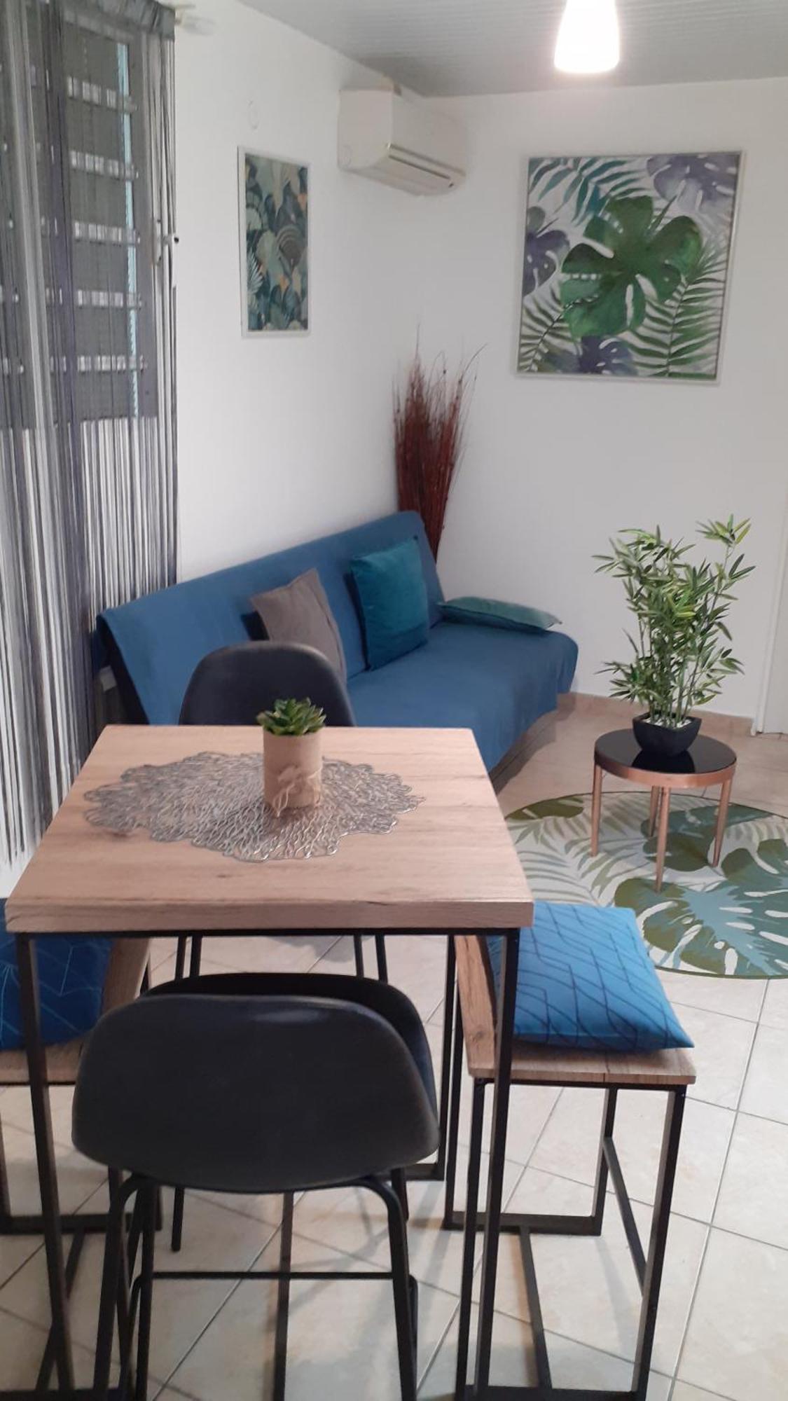 La Suite Odile Piscine Le Lamentin Ruang foto